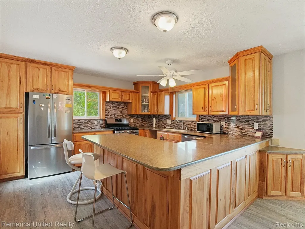 16431 Oak Hill Drive Argentine Township MI 48430
