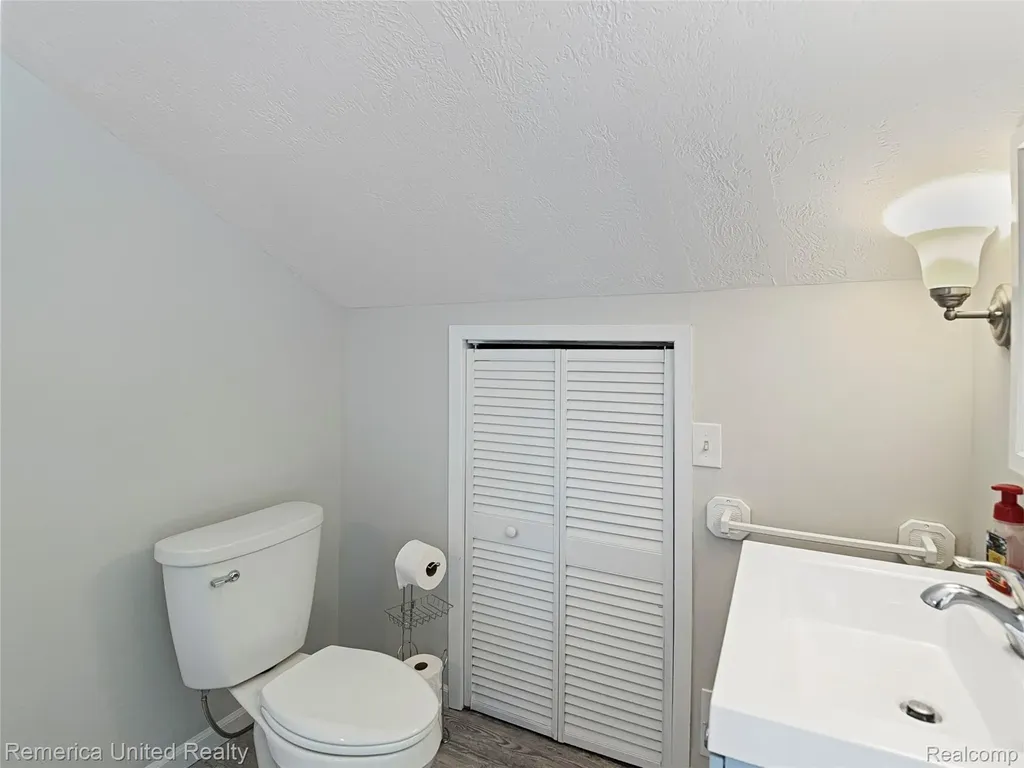 16431 Oak Hill Drive Argentine Township MI 48430
