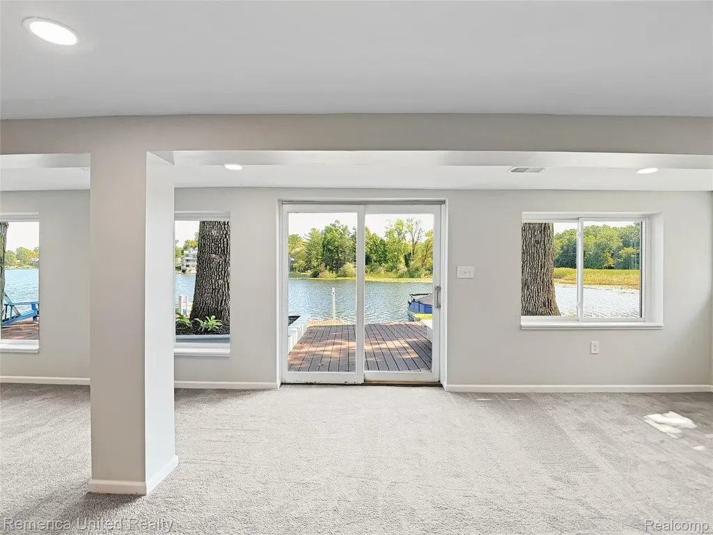 16431 Oak Hill Drive Argentine Township MI 48430
