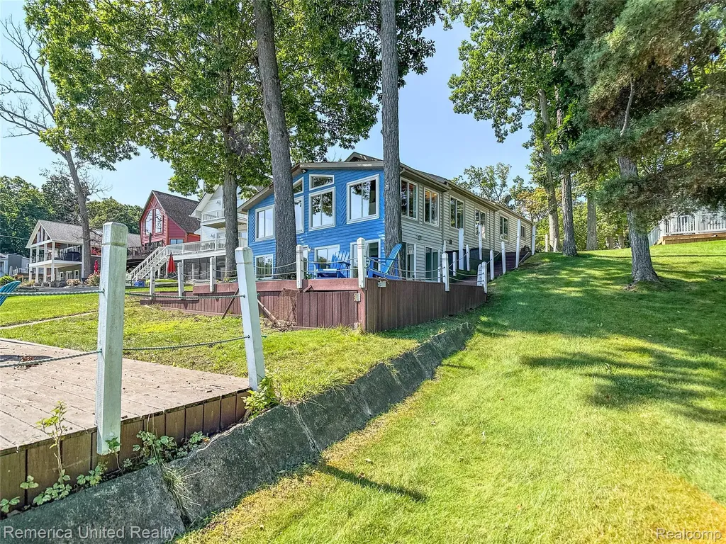 16431 Oak Hill Drive Argentine Township MI 48430