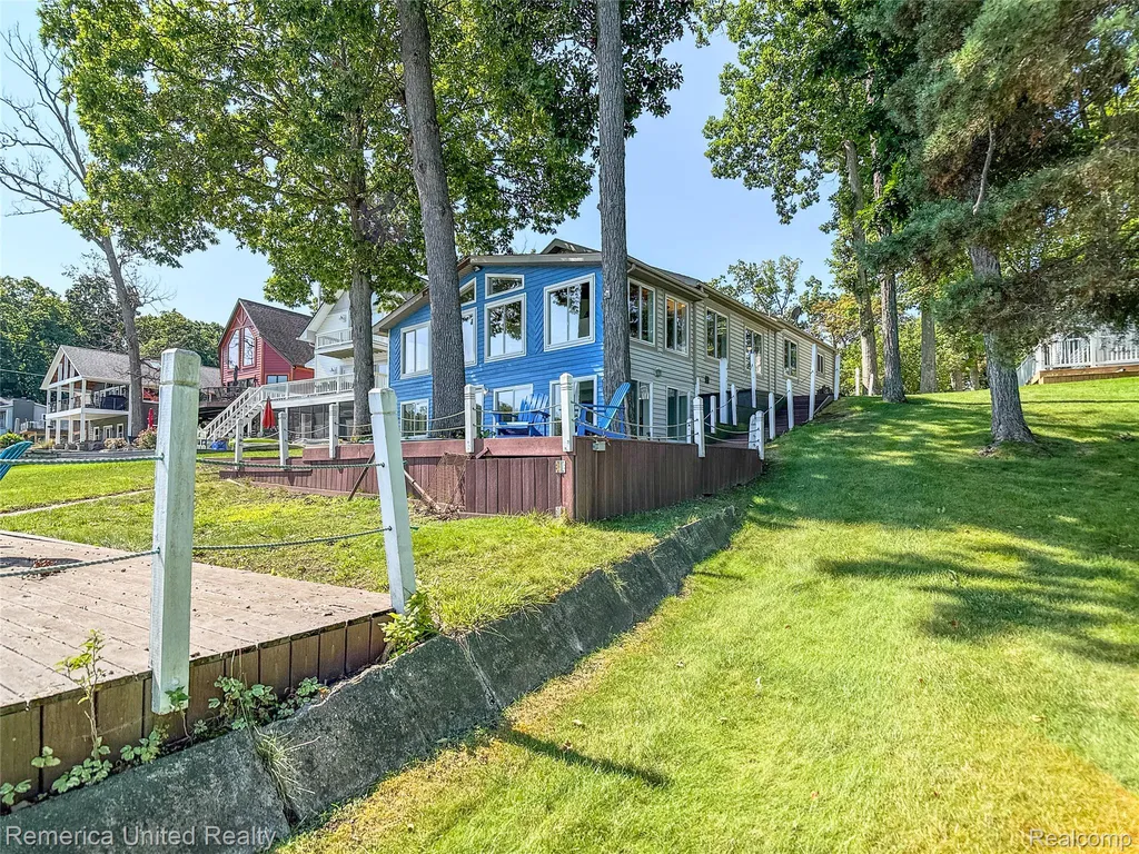 16431 Oak Hill Drive Argentine Township MI 48430