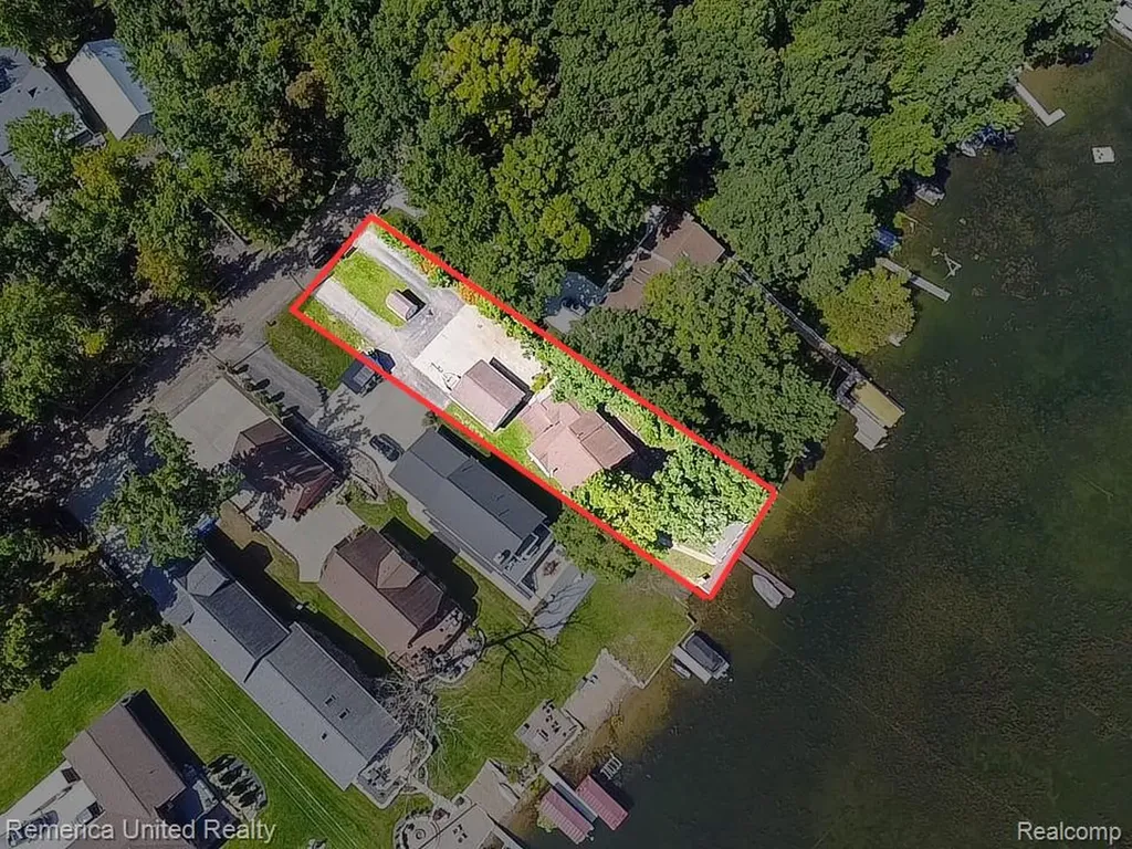 16431 Oak Hill Drive Argentine Township MI 48430