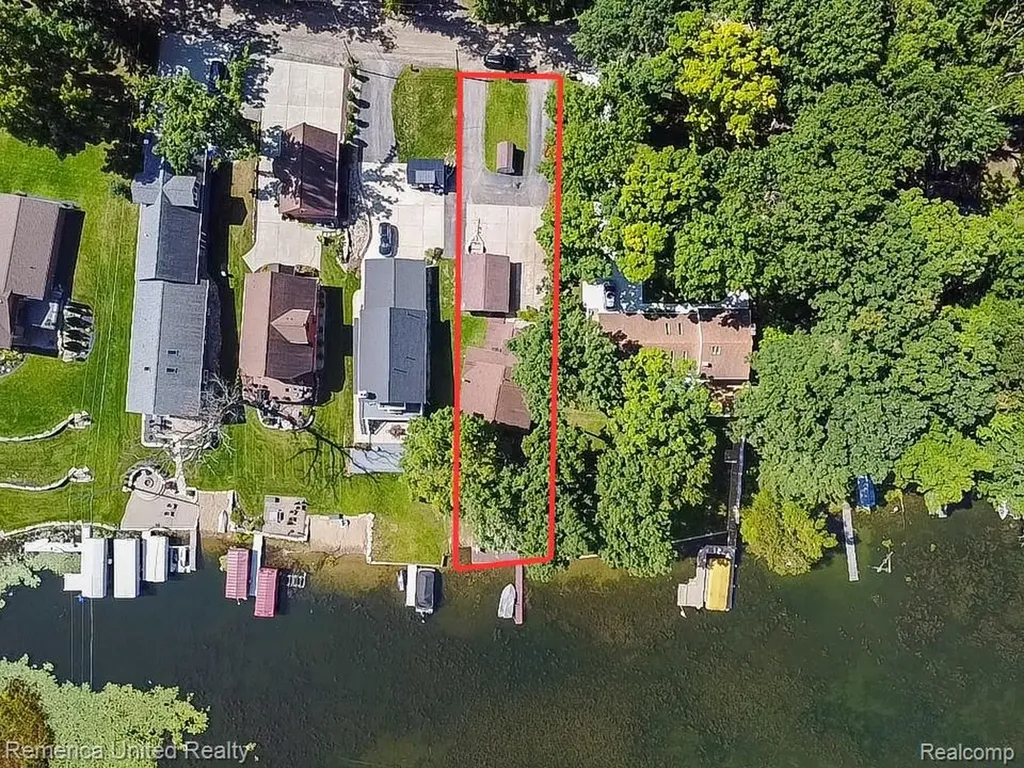 16431 Oak Hill Drive Argentine Township MI 48430
