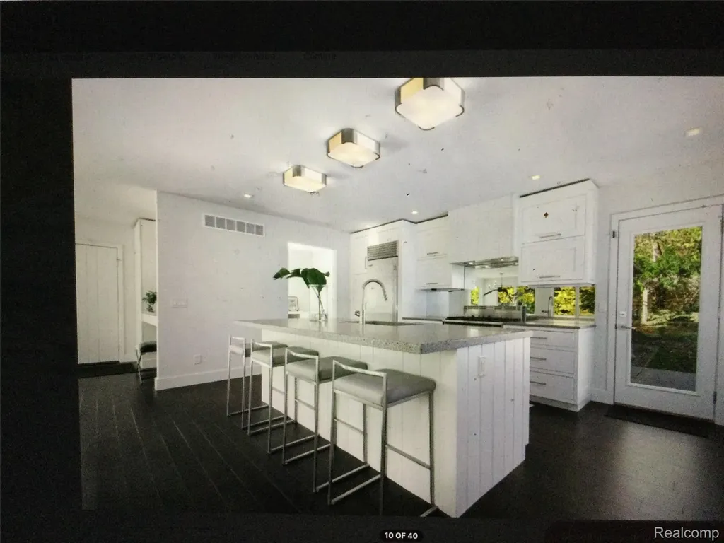 2510 Thornapple River Drive SE Cascade Charter Township MI 49546