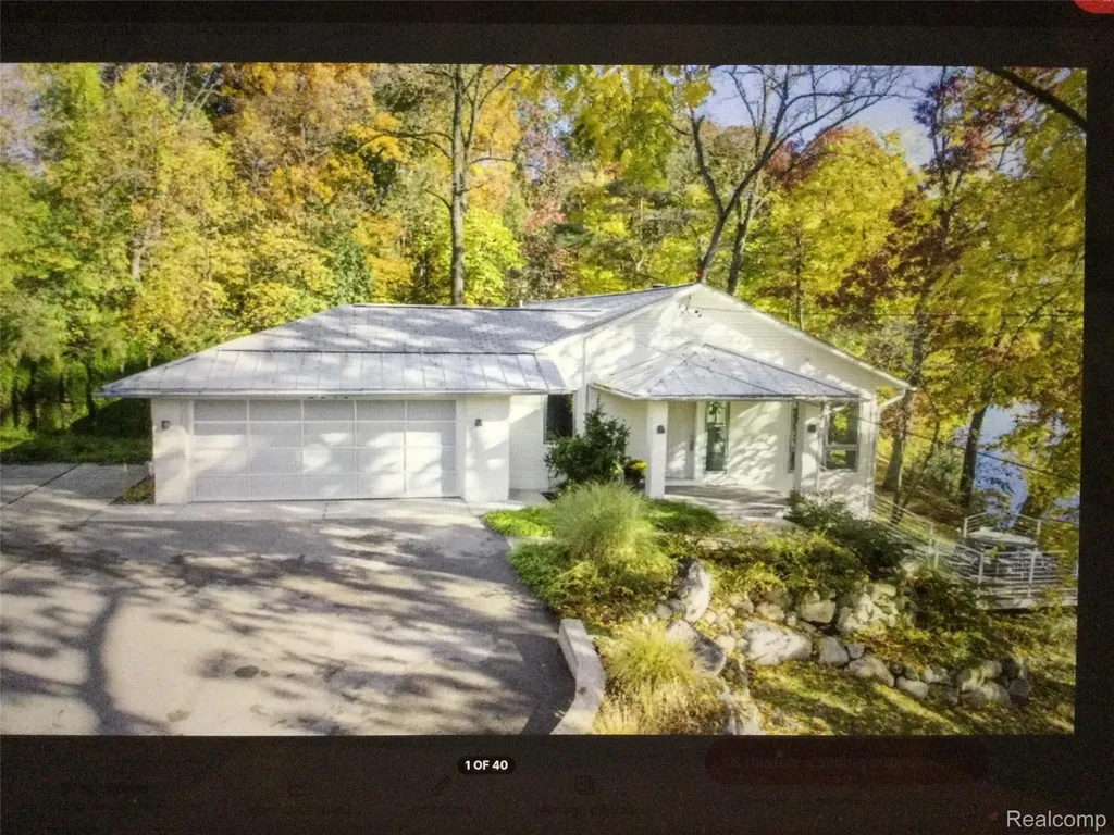 2510 Thornapple River Drive SE Cascade Charter Township MI 49546