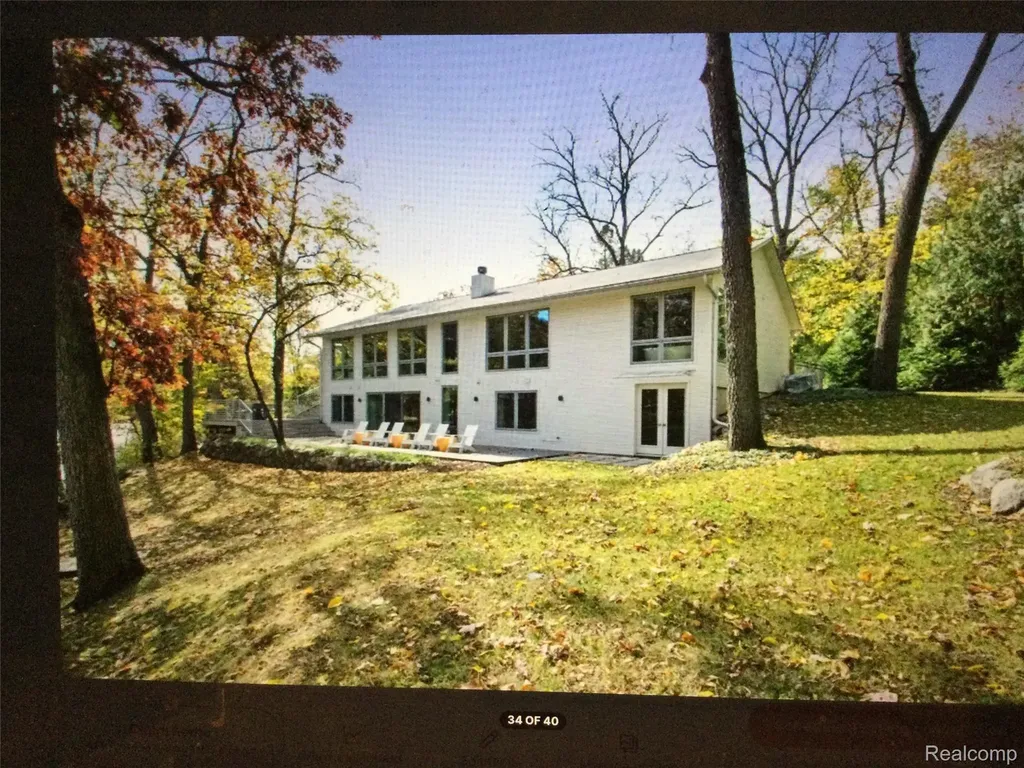 2510 Thornapple River Drive SE Cascade Charter Township MI 49546