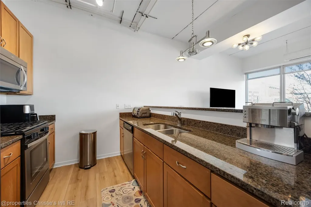 3670 Woodward Avenue Detroit City MI 48201