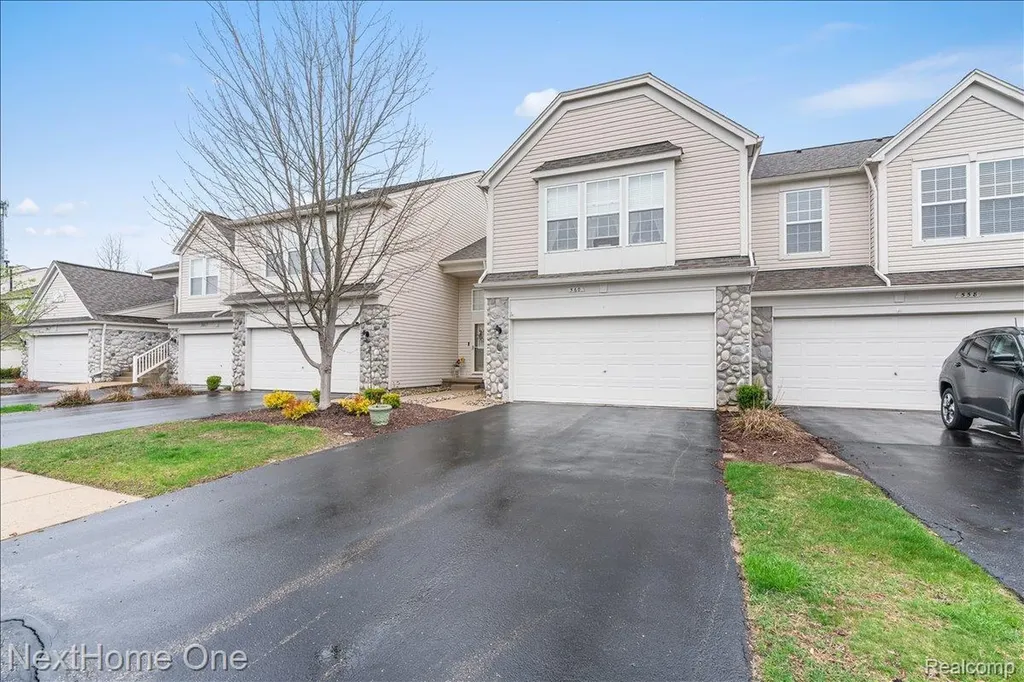 560 Dockside Circle Holly Township MI 48442