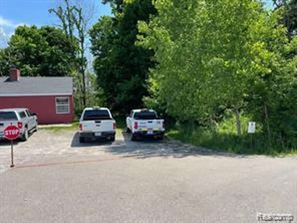 1285 S Michigan Avenue Marion Township MI 48843