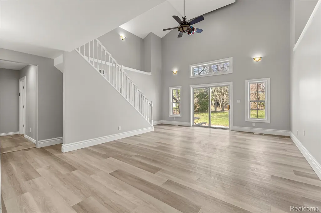 29940 Bock Street Garden City City MI 48135