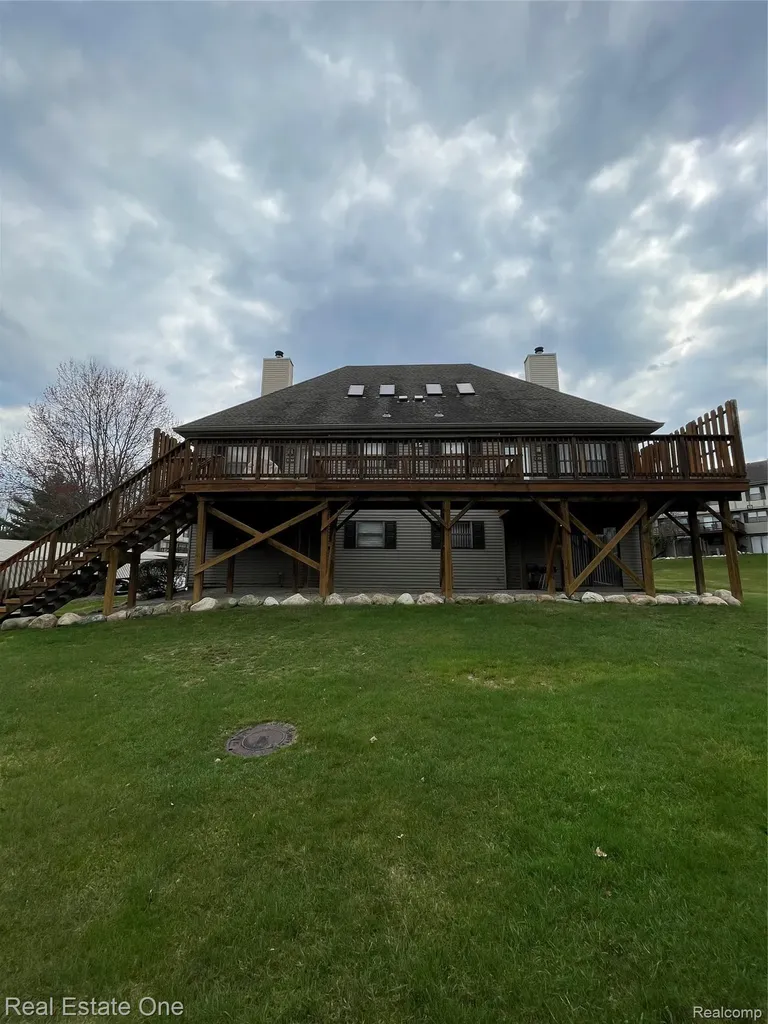 24738 Cashmere Court Southfield City MI 48033