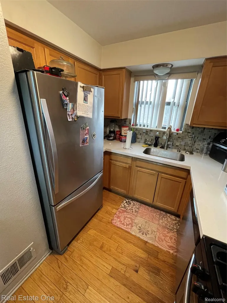 24738 Cashmere Court Southfield City MI 48033