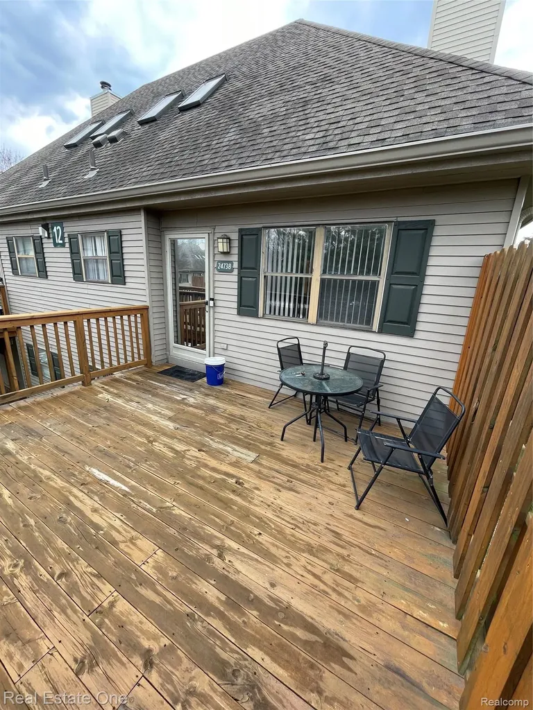 24738 Cashmere Court Southfield City MI 48033