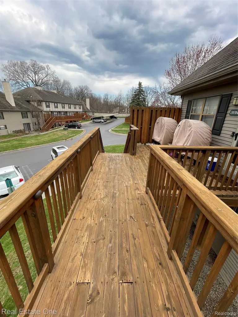24738 Cashmere Court Southfield City MI 48033