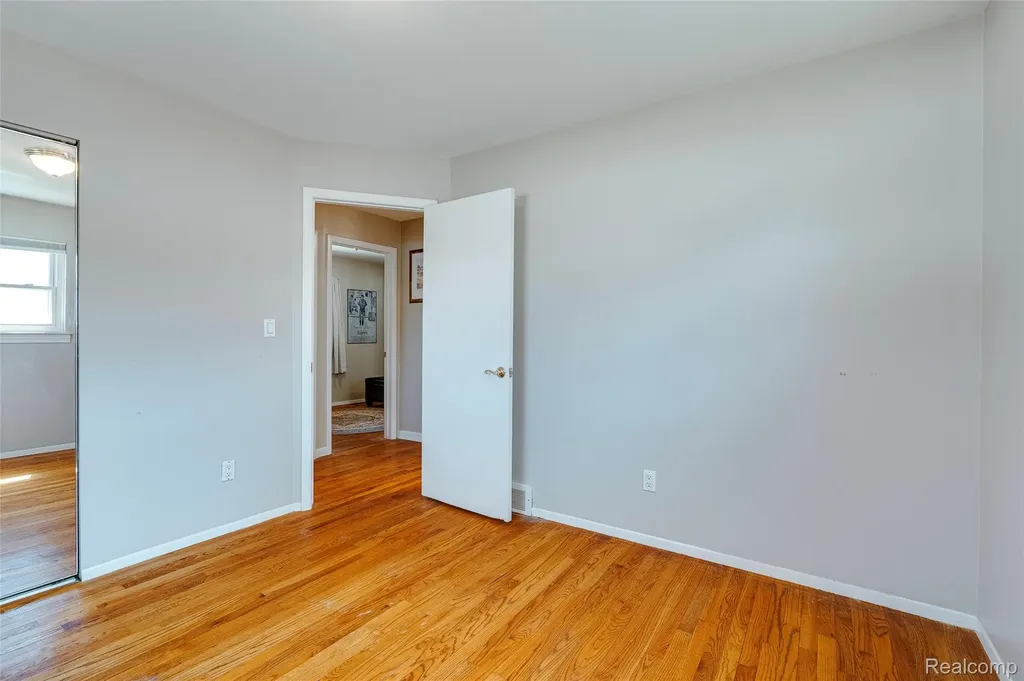 29038 Springstead Street Gibraltar City MI 48173