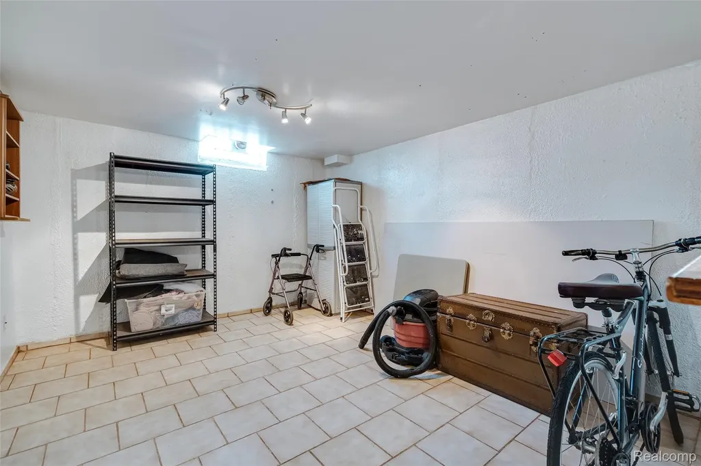 29038 Springstead Street Gibraltar City MI 48173
