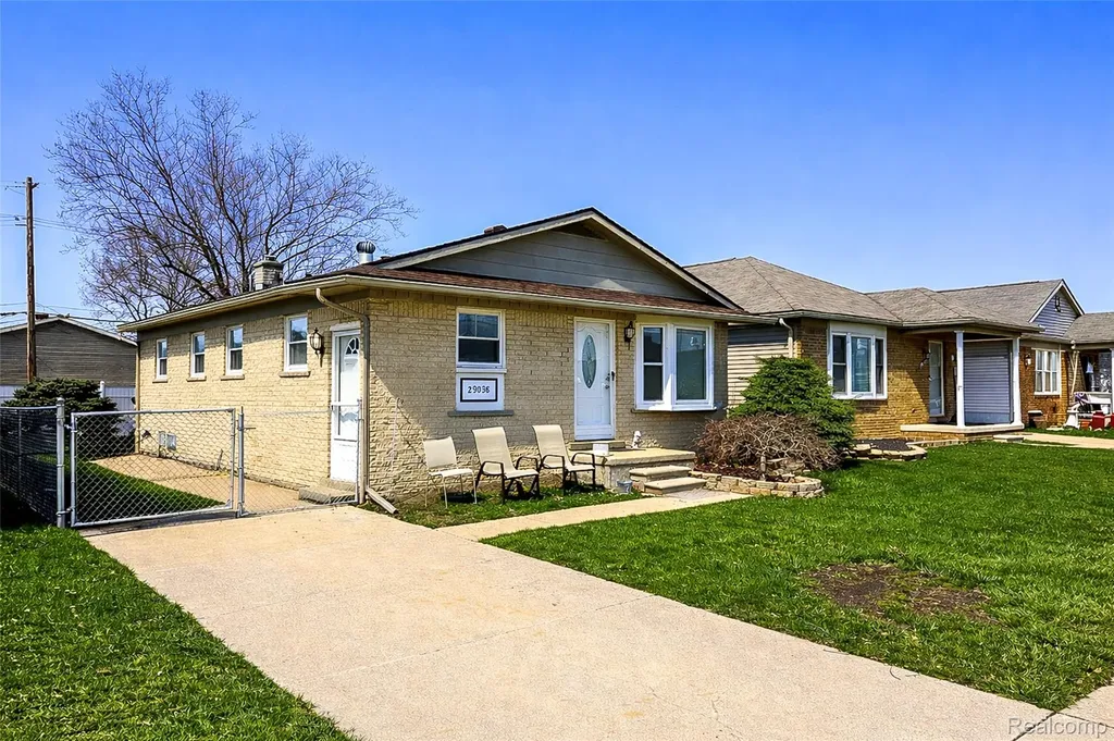 29038 Springstead Street Gibraltar City MI 48173