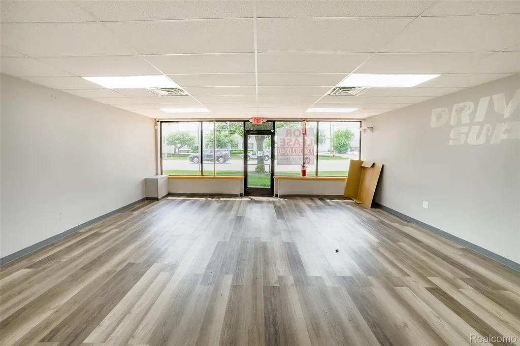 14024 Eureka Road Southgate City MI 48195