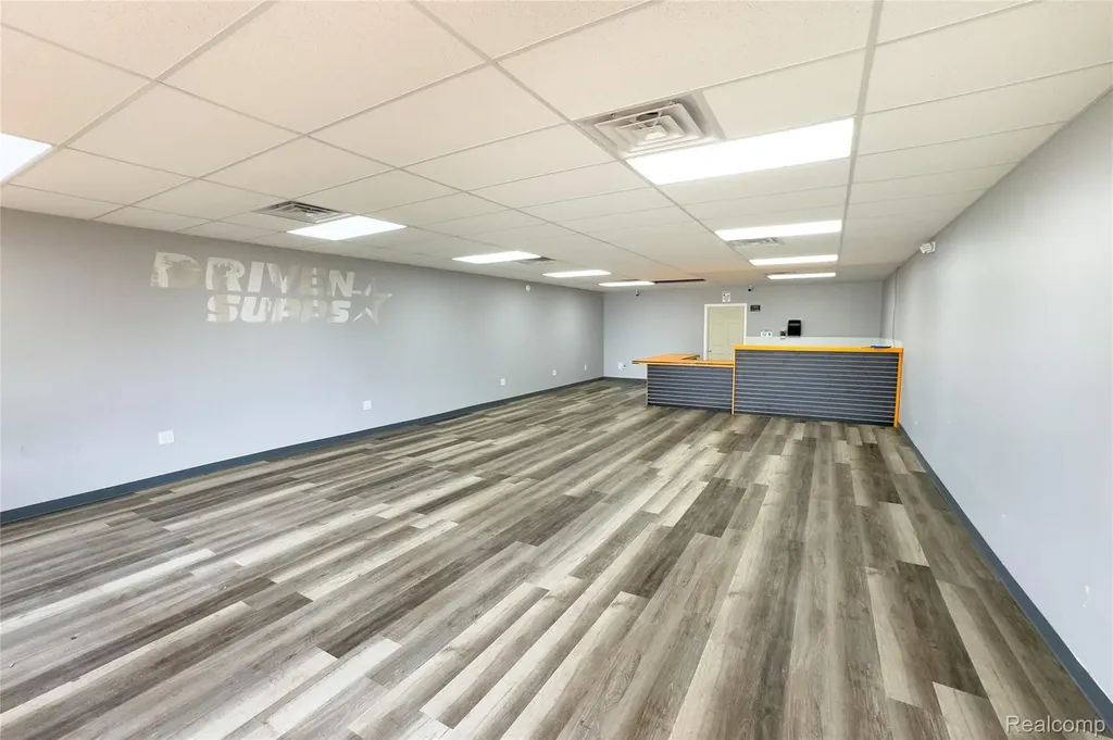14024 Eureka Road Southgate City MI 48195