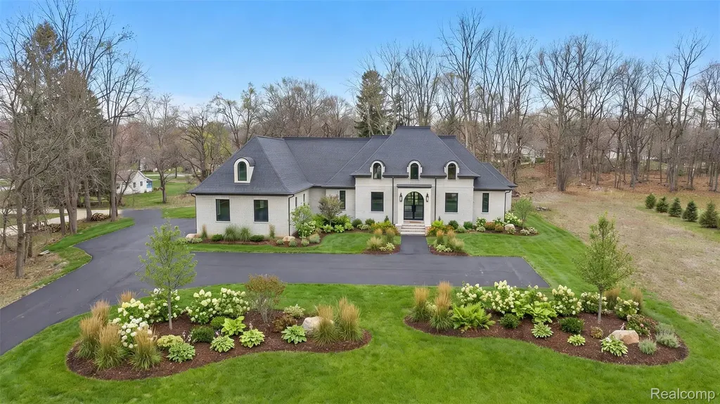 5560 Sheldon Road Oakland Charter Township MI 48306