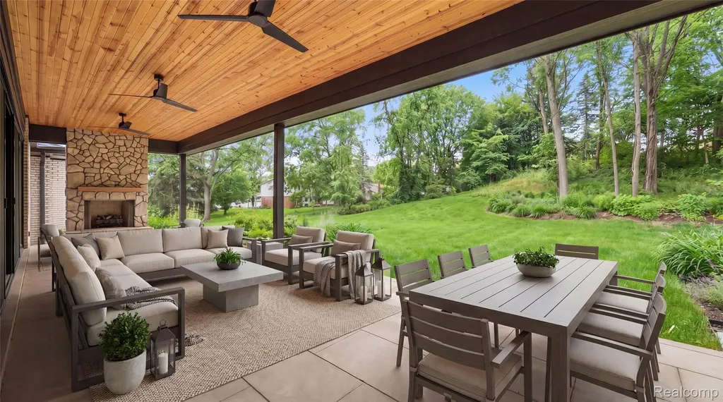 5560 Sheldon Road Oakland Charter Township MI 48306