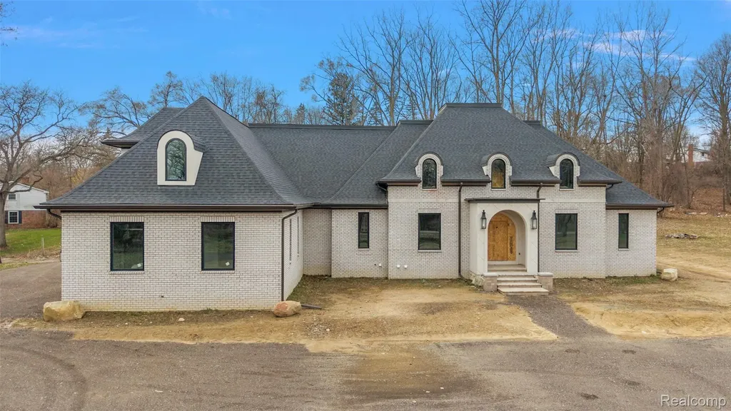 5560 Sheldon Road Oakland Charter Township MI 48306