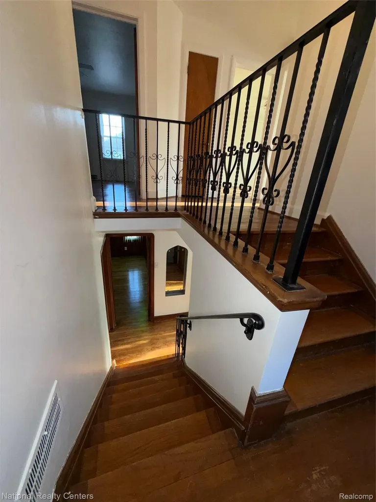18400 Woodingham Drive Detroit City MI 48221