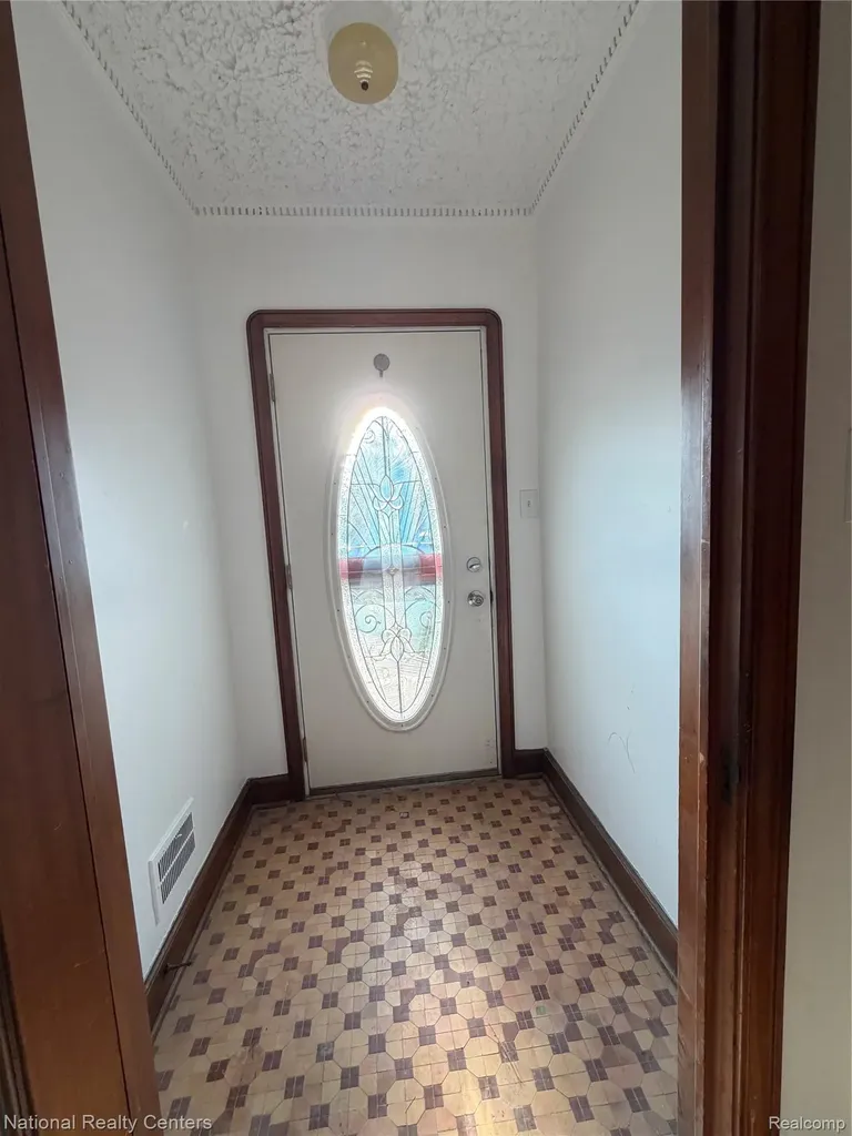 18400 Woodingham Drive Detroit City MI 48221