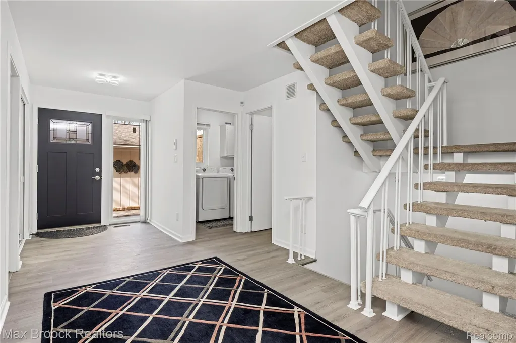 7451 Pebble Point West Bloomfield Charter Township MI 48322
