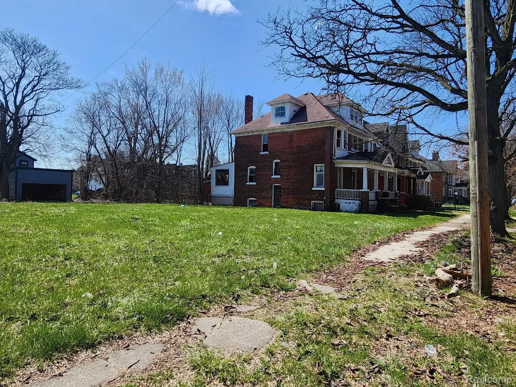 314 Melbourne Street Detroit City MI 48202