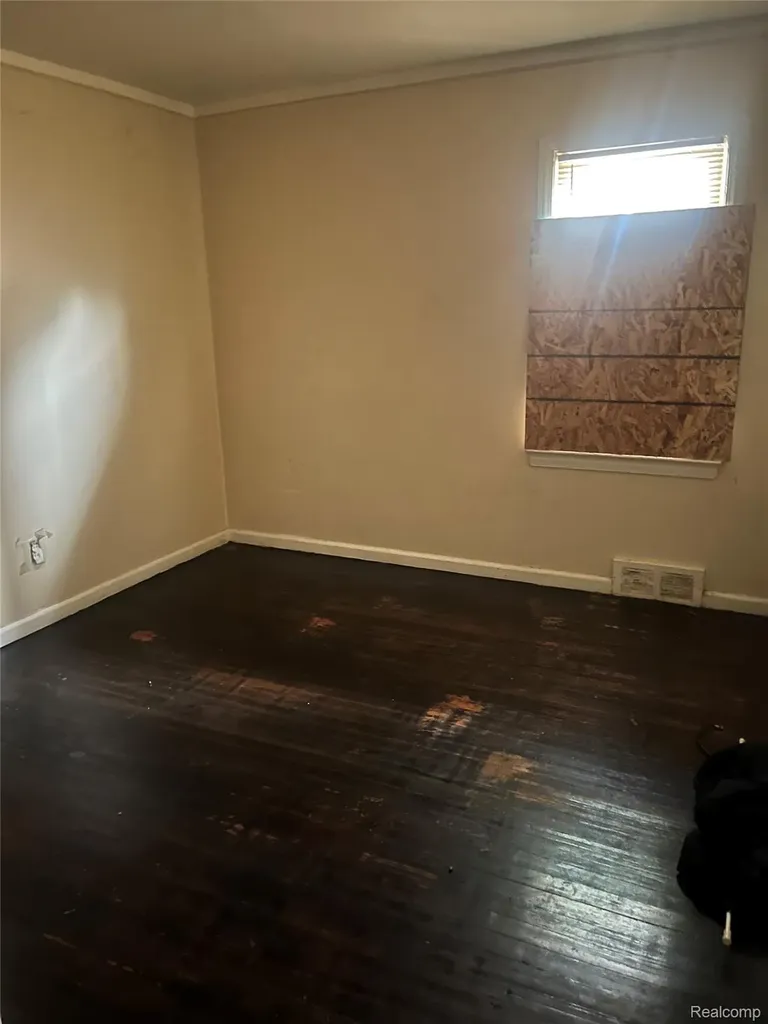 19338 Waltham Street Detroit City MI 48205