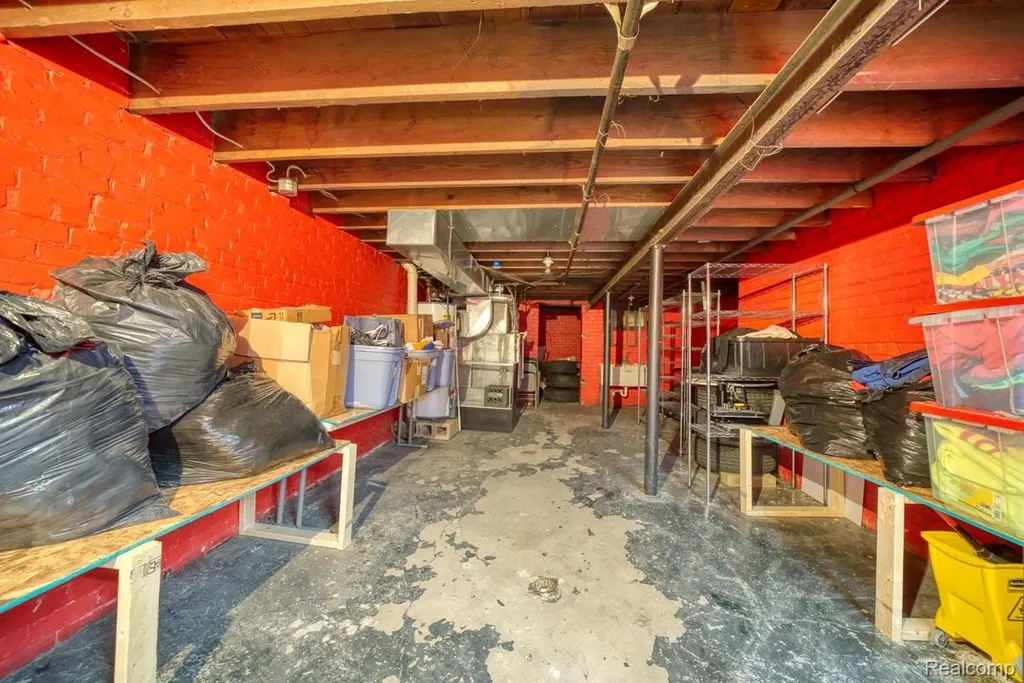 10325 Cadieux Road Detroit City MI 48224