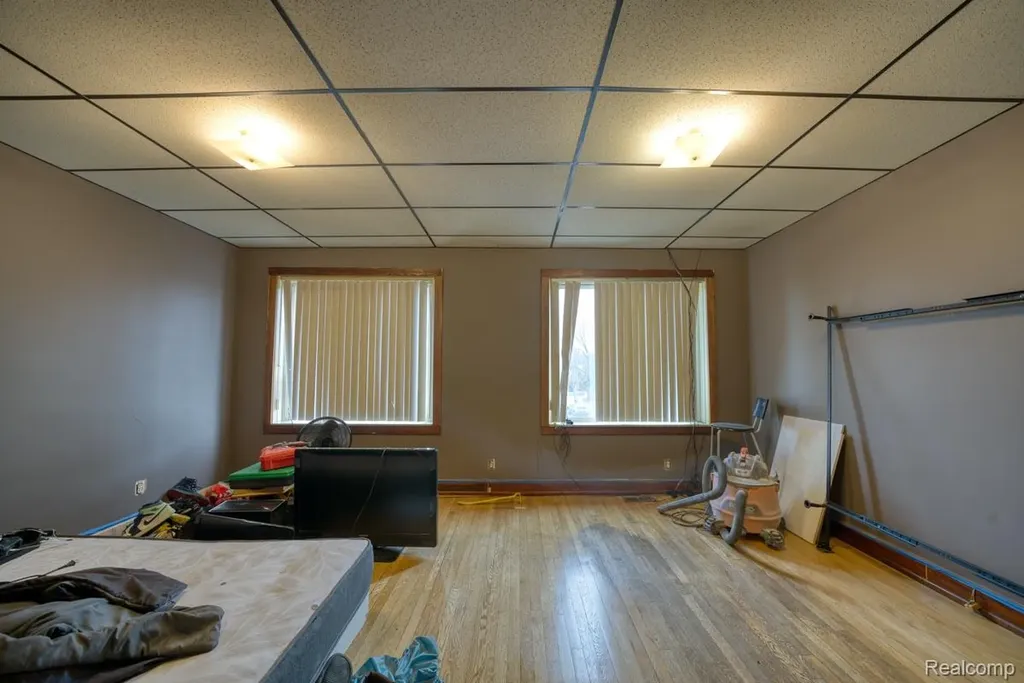 10325 Cadieux Road Detroit City MI 48224