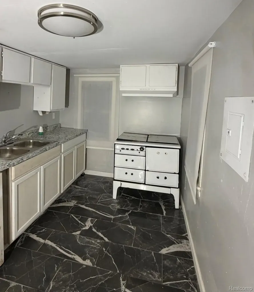 6240 S Labelle Drive Yates Township MI 49642