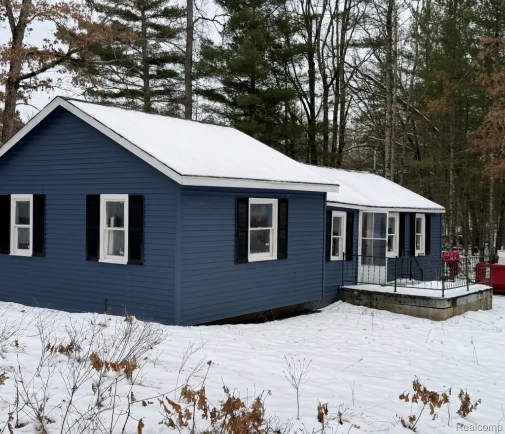 6240 S Labelle Drive Yates Township MI 49642