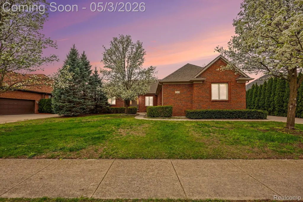 13823 Blue Beech Lane Shelby Charter Township MI 48315