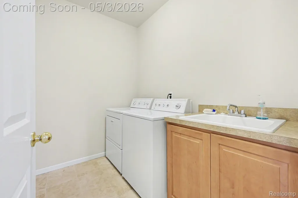 13823 Blue Beech Lane Shelby Charter Township MI 48315