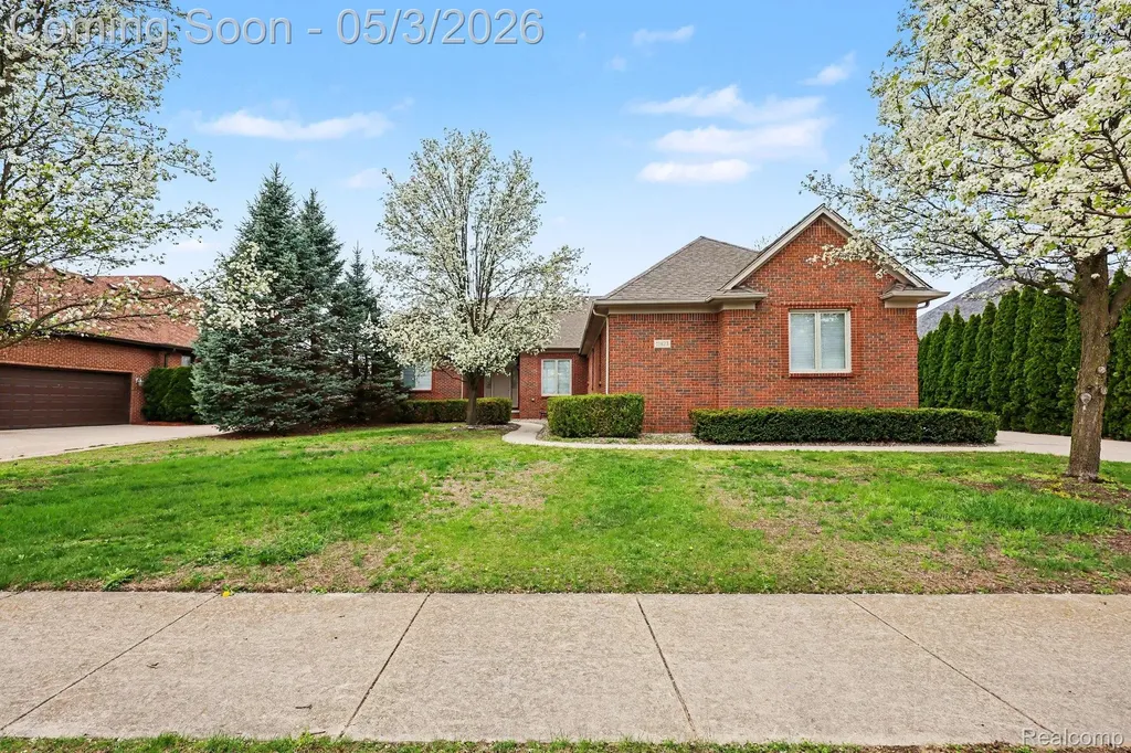 13823 Blue Beech Lane Shelby Charter Township MI 48315