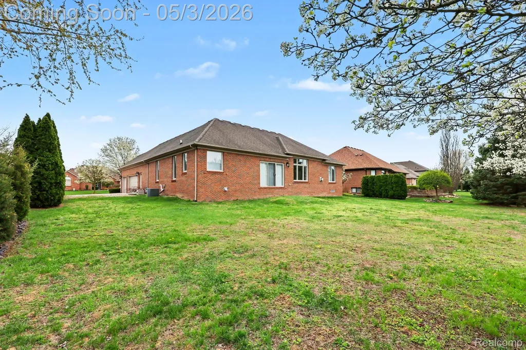 13823 Blue Beech Lane Shelby Charter Township MI 48315