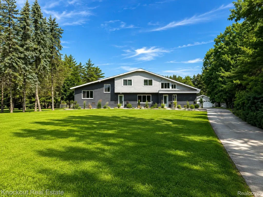 9239 Lange Road Birch Run Township MI 48415