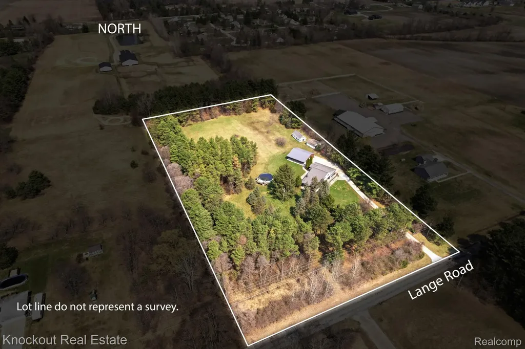 9239 Lange Road Birch Run Township MI 48415