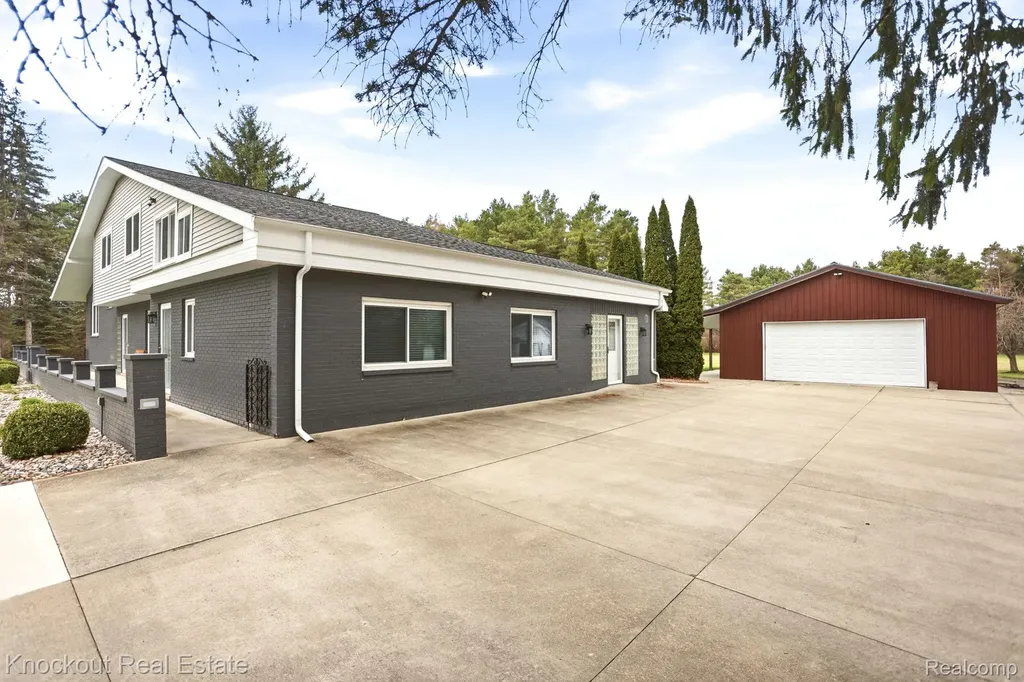 9239 Lange Road Birch Run Township MI 48415