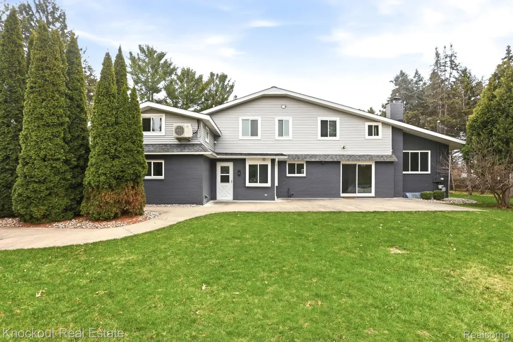 9239 Lange Road Birch Run Township MI 48415
