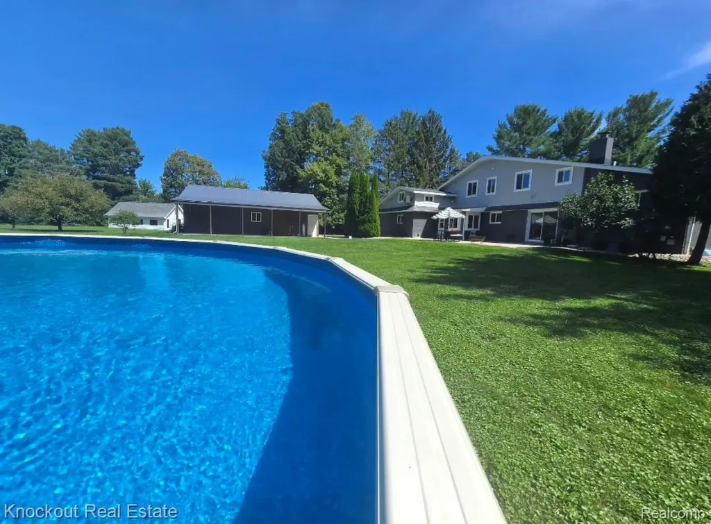 9239 Lange Road Birch Run Township MI 48415