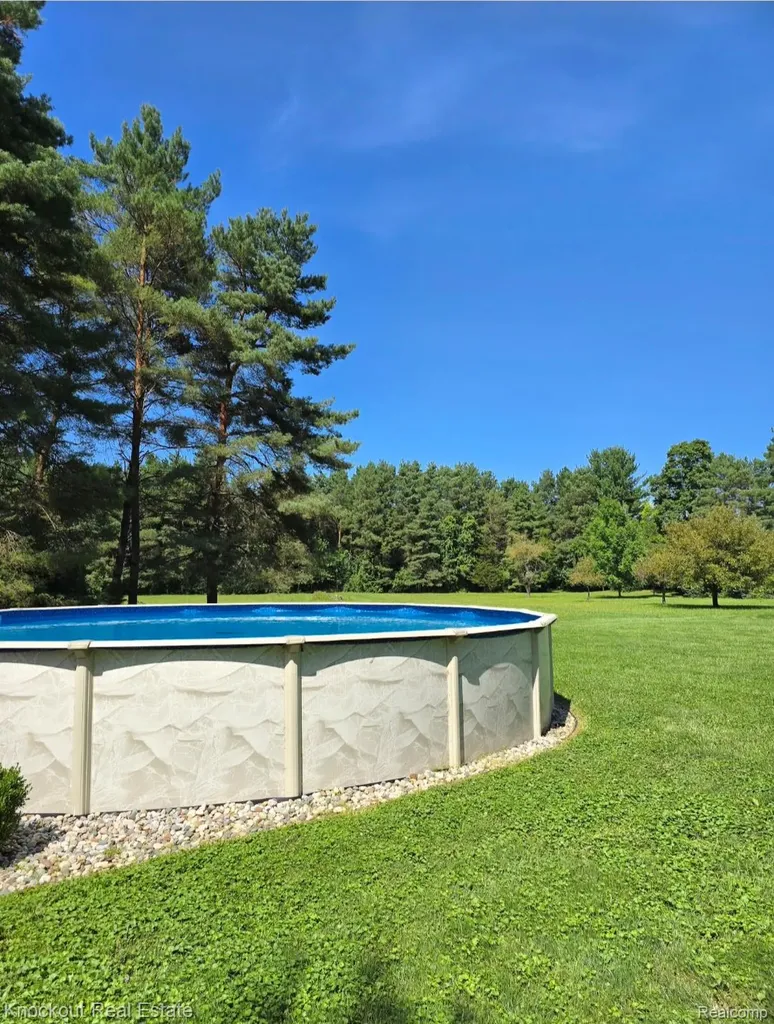 9239 Lange Road Birch Run Township MI 48415