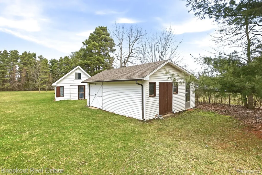 9239 Lange Road Birch Run Township MI 48415