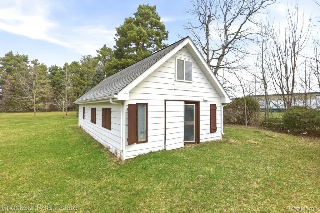 9239 Lange Road Birch Run Township MI 48415