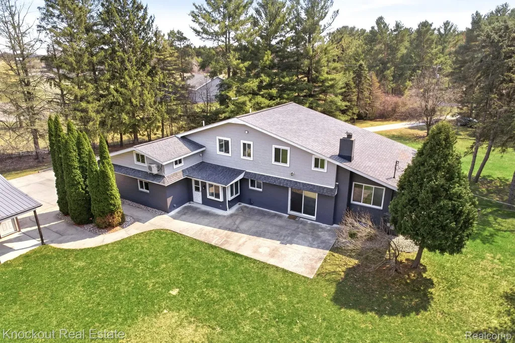 9239 Lange Road Birch Run Township MI 48415