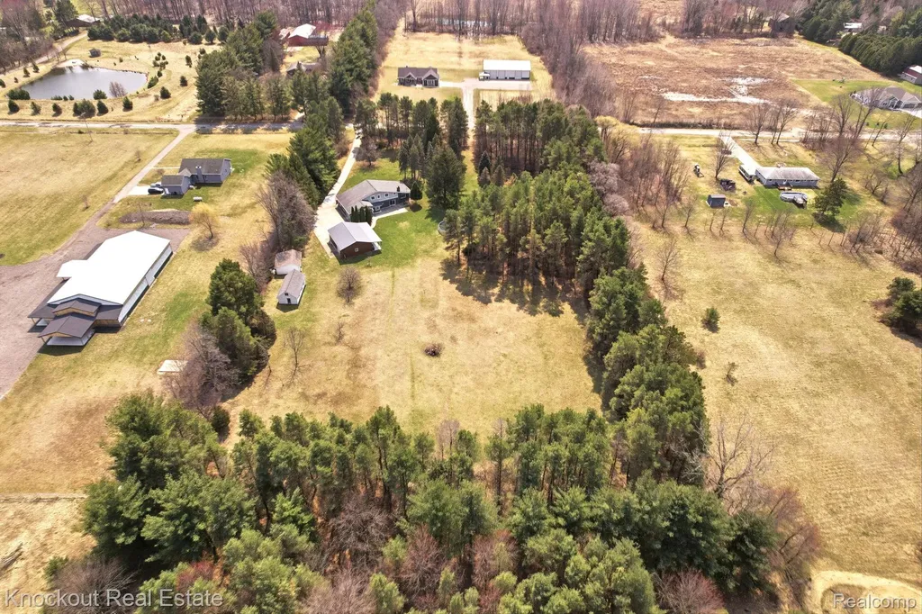 9239 Lange Road Birch Run Township MI 48415