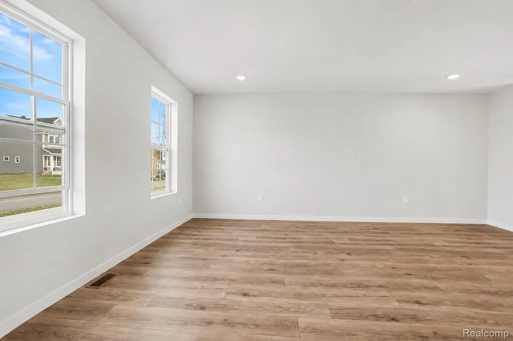 3157 Wild Orchid Lane Burton City MI 48519